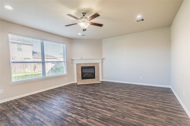 Building Photo - 24726 Colonial Elm Dr