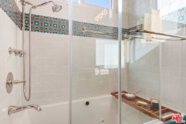 Building Photo - 11314 Homedale St