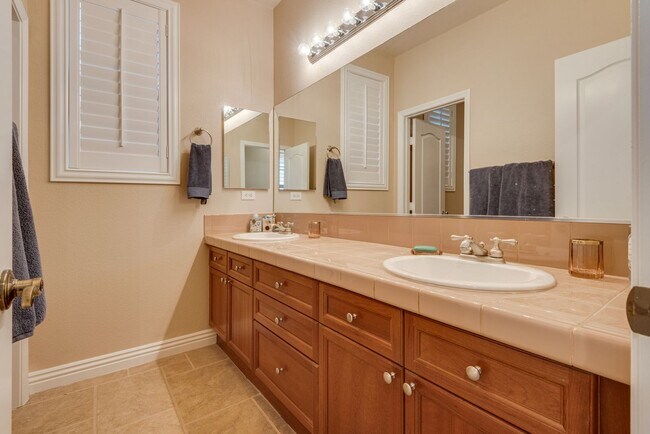 Building Photo - MacDonald Ranch Dream Home with Resort Style Backyard