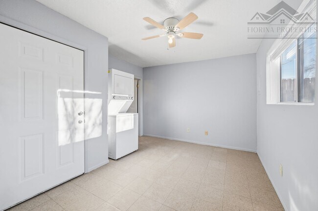 Building Photo - 1501 Pso De La Conquistadora