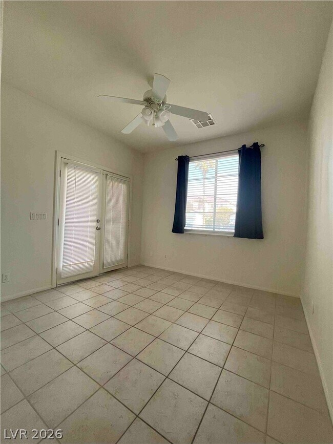Building Photo - 531 Curtin Ct