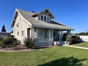 Building Photo - Charming 4 Bedroom/2 Bath Home in Modesto Ca