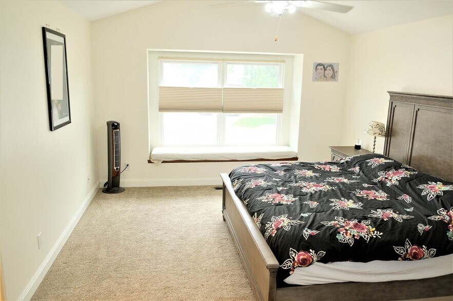 Building Photo - 13355 Fawn Ct