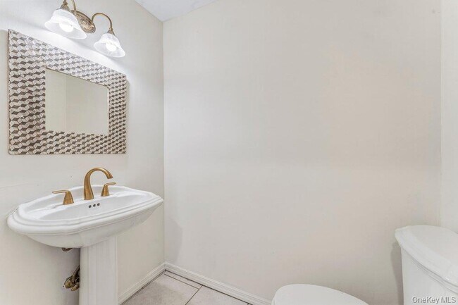 Building Photo - 124 Foxwood Dr