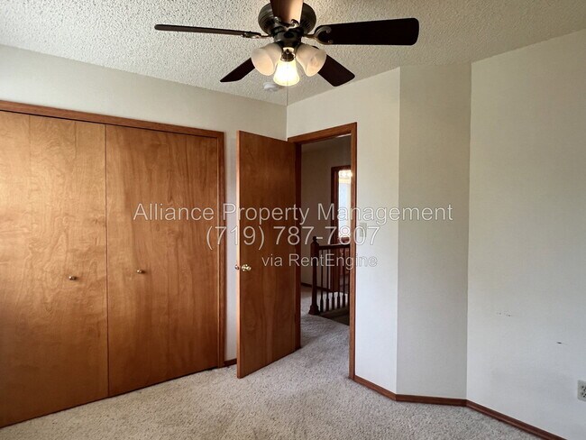 Building Photo - 6944 Lost Springs Dr