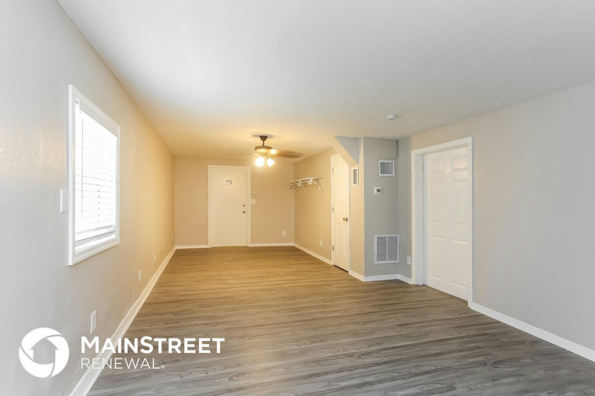 Building Photo - 4010 1st Ave S