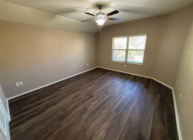 Building Photo - 3808 Alpine Autumn Dr