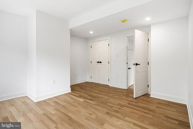 Building Photo - 321 S 3rd St