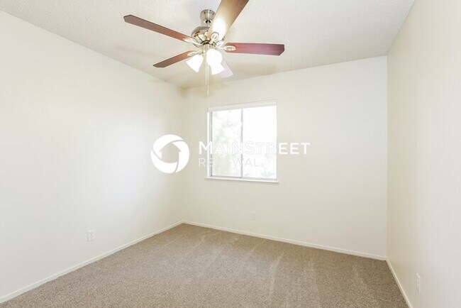 Building Photo - 3 Bedroom Pet-Friendly Home in Henderson, NV with Main Street Renewal