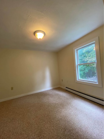 Building Photo - 49 Barnes Rd