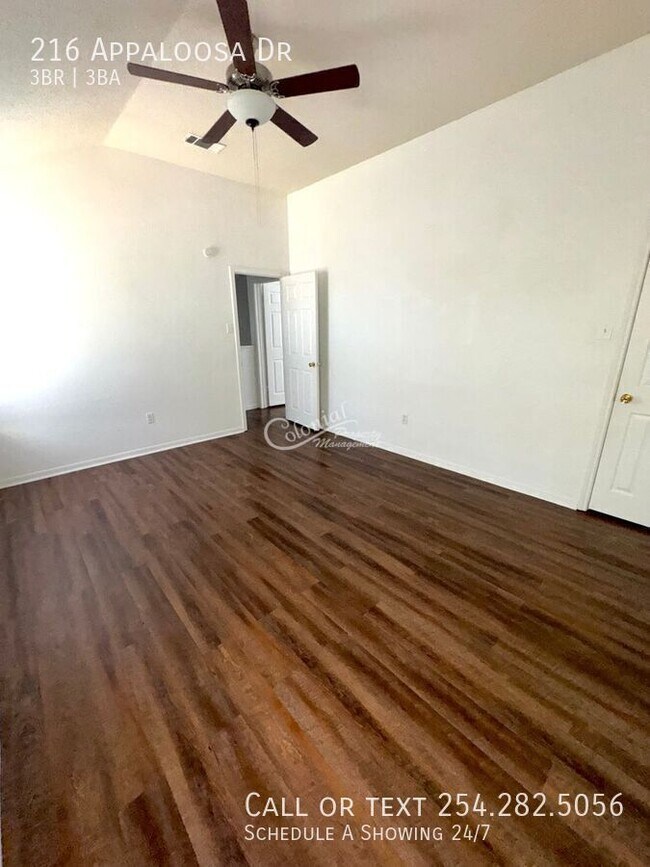 Building Photo - 216 Appaloosa Dr