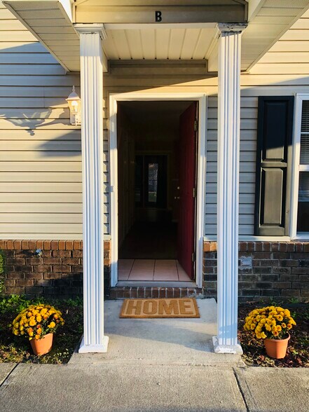 Building Photo - 6716 Bryant St