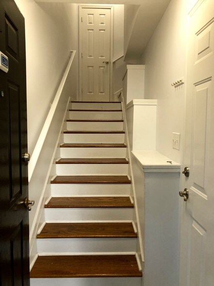 Entrance - 4246 River Green Dr NW