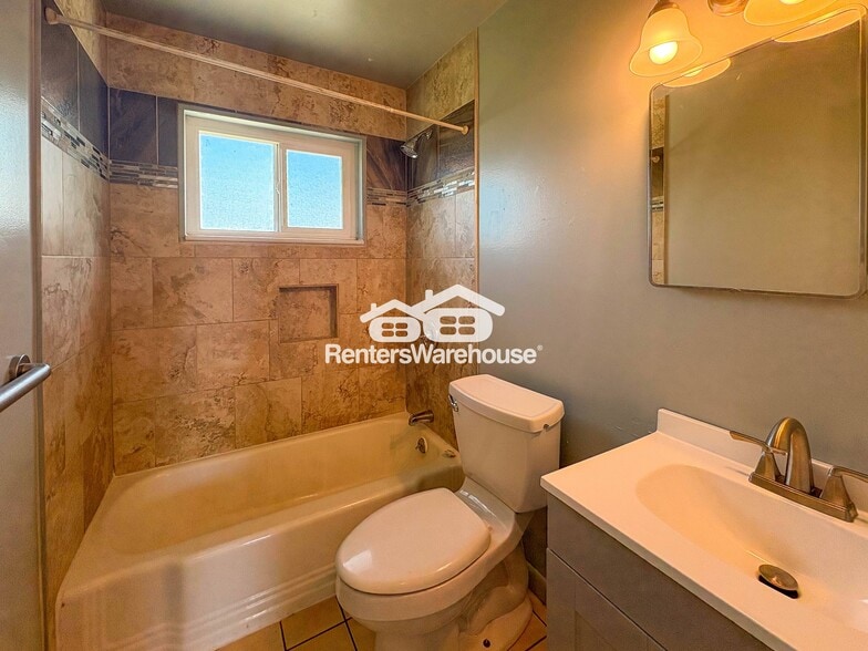 Building Photo - 441 Jennie Dr