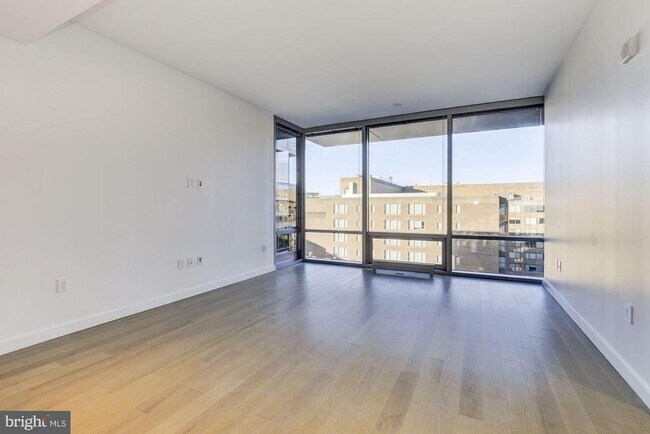 Building Photo - 1111 24th St NW