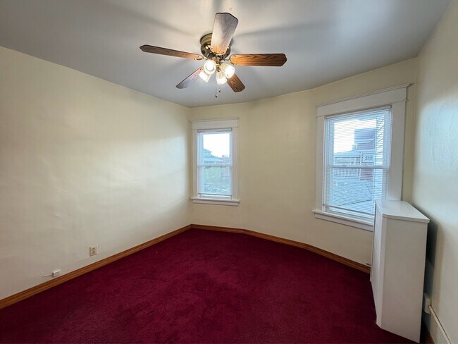 Building Photo - 144 Lovering Ave