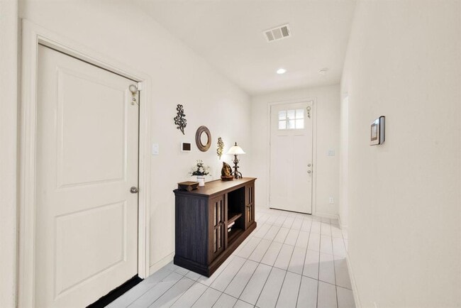 Building Photo - 2503 Hagerman Ct