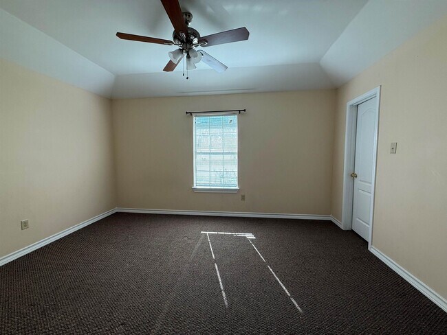 Building Photo - 4246 Dorel Dr