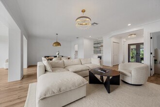 Building Photo - 11223 Pond View Dr