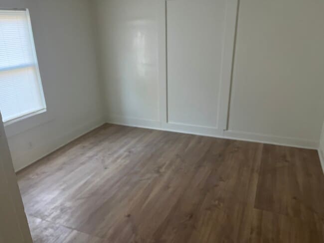 Building Photo - 2015 Grayson St