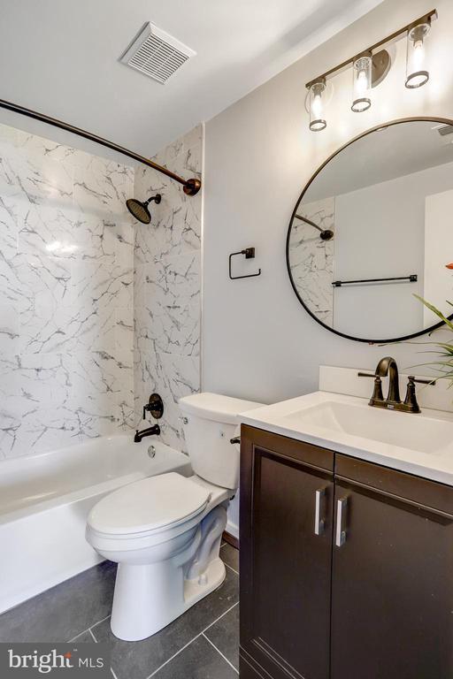 Building Photo - 9410 Walburg Way