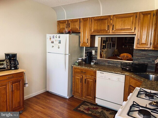 Building Photo - 58 Drewes Ct