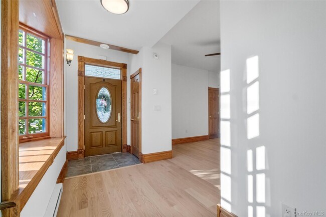 Building Photo - 43 Ackerman St