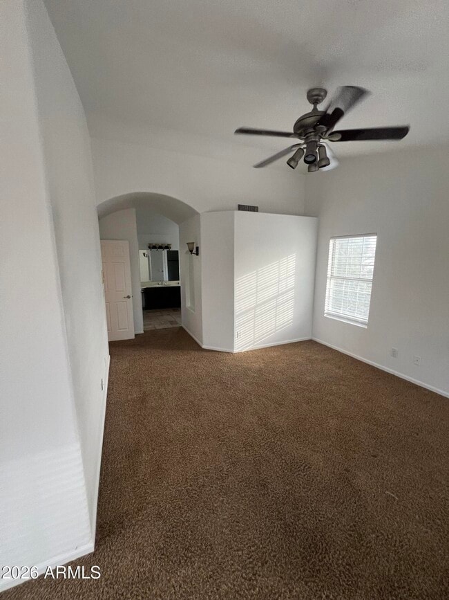 Building Photo - 15858 S 33rd Pl