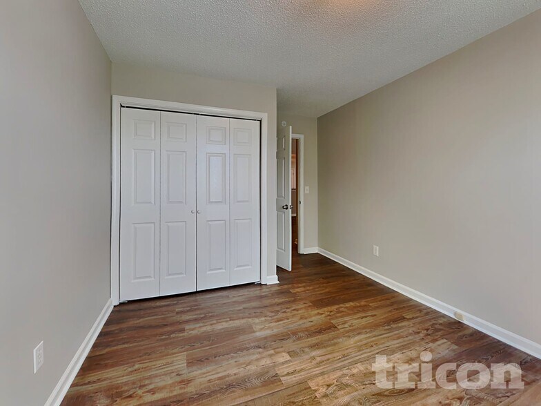 Building Photo - 38 Coachmen Ct