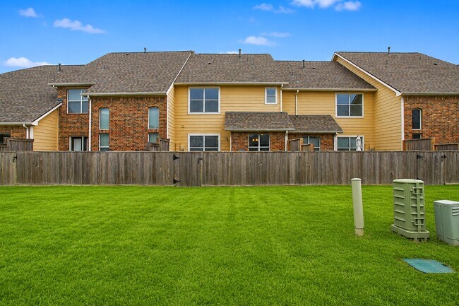 Building Photo - 1618 Grable Cove Ln
