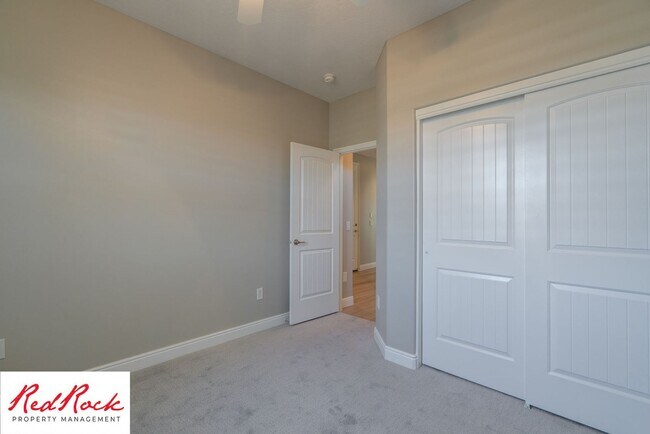 Building Photo - 3 Bedroom Coral Canyon Home on Corner Lot