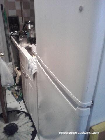 Building Photo - 28 S Huntington Ave