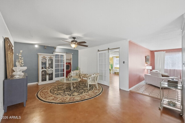 Building Photo - 2302 W Berridge Ln