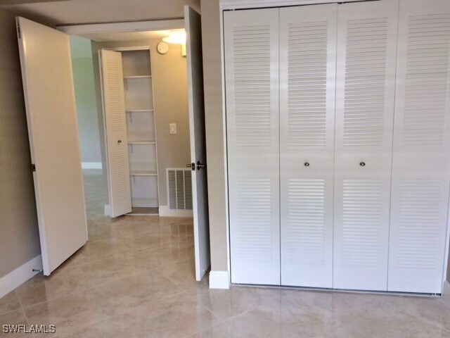 Building Photo - 3655 Boca Ciega Dr