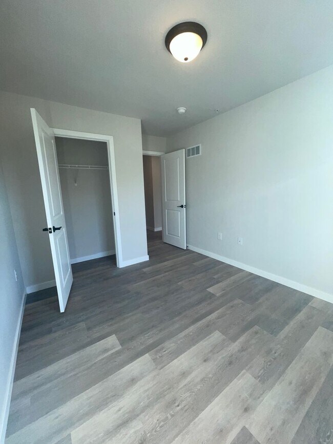 Building Photo - New Townhomes in Spring Grove School District - Pointer Court