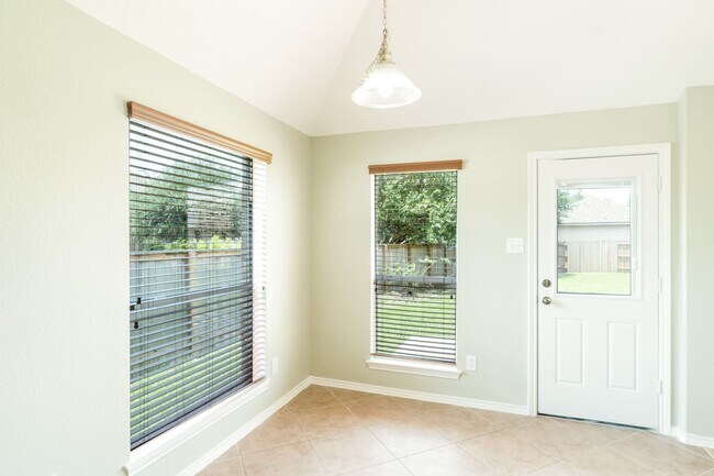 Building Photo - 11516 Sunny Creek Ln