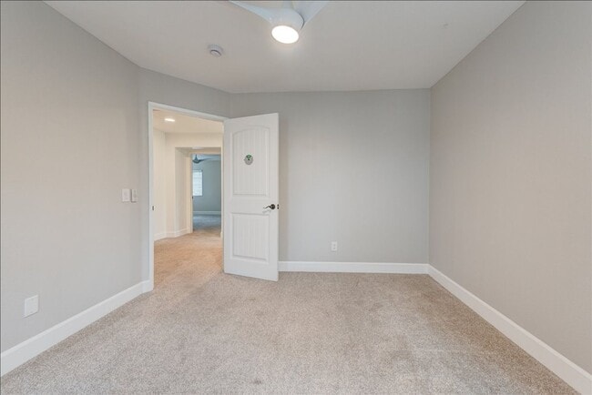 Building Photo - 467 Camino Verde