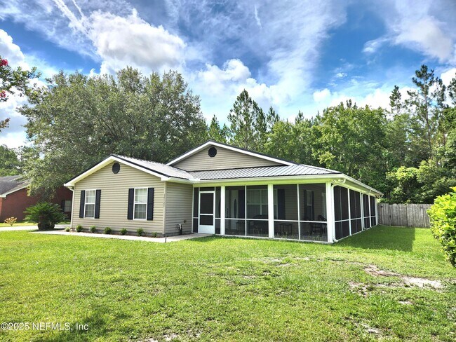 Building Photo - 37127 Lorena Dr