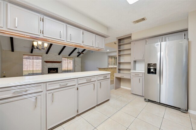 Building Photo - 21214 Park Bend Dr