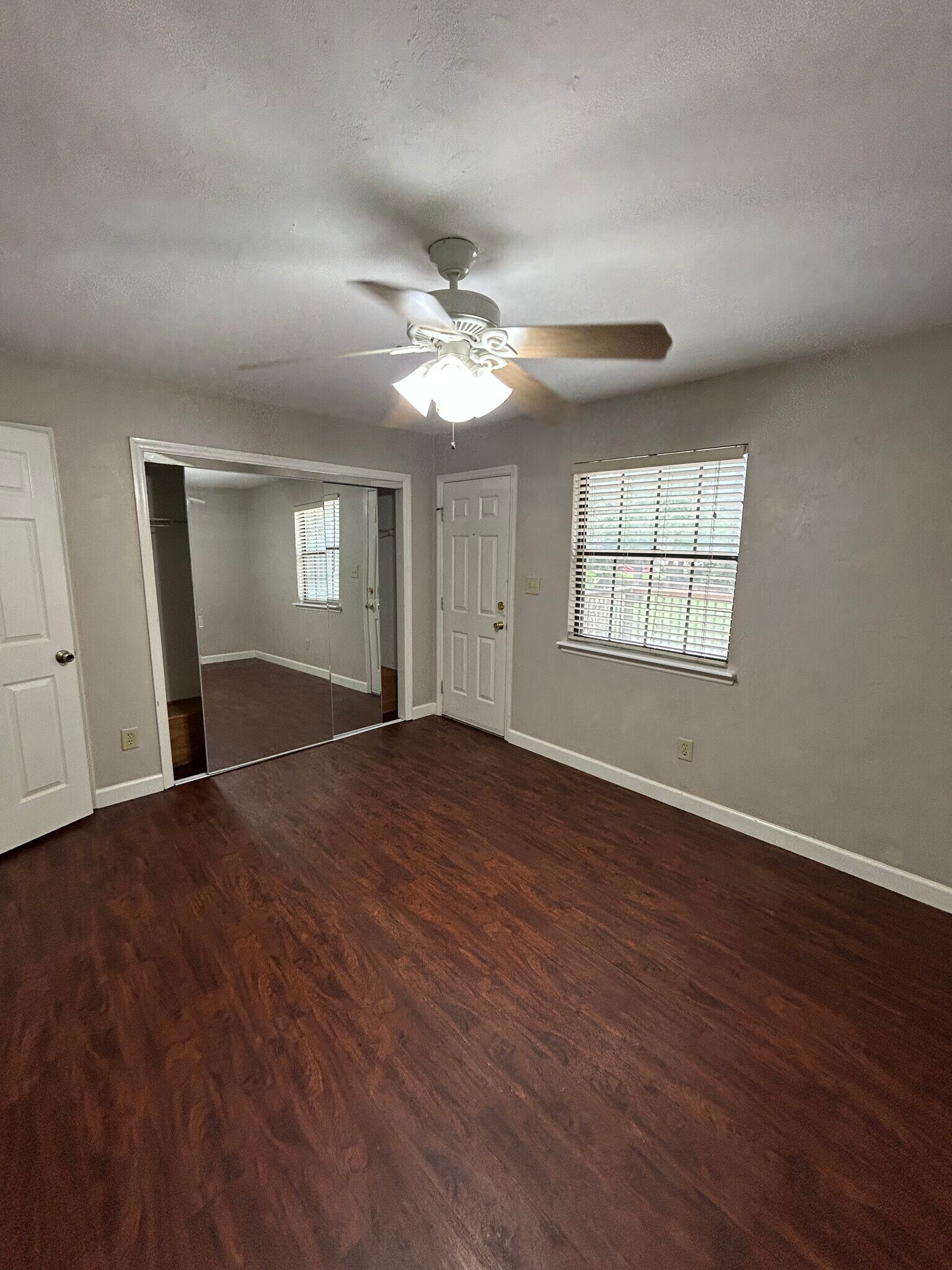 Building Photo - 1135 Ocala Rd