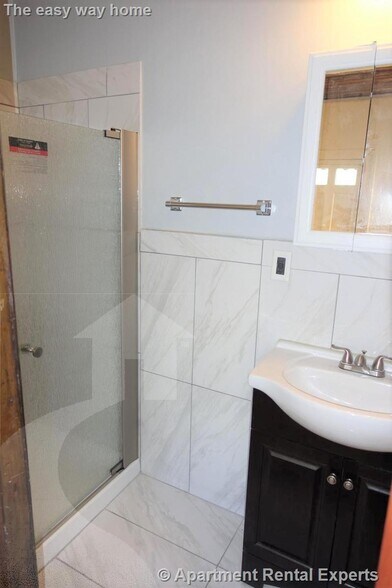 Building Photo - 357 Highland Ave