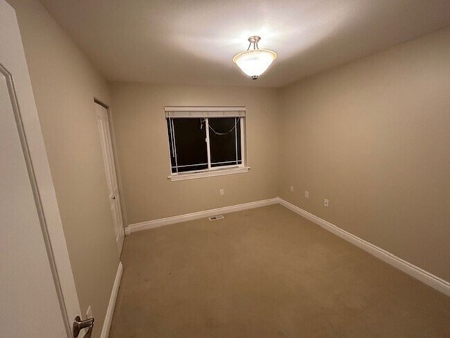 Building Photo - Charming Wasilla Haven: 4BR, 2.5BA Gem wit...