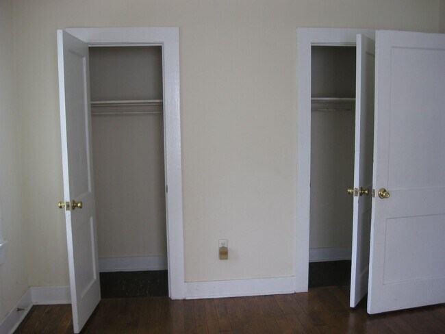 Building Photo - cute house