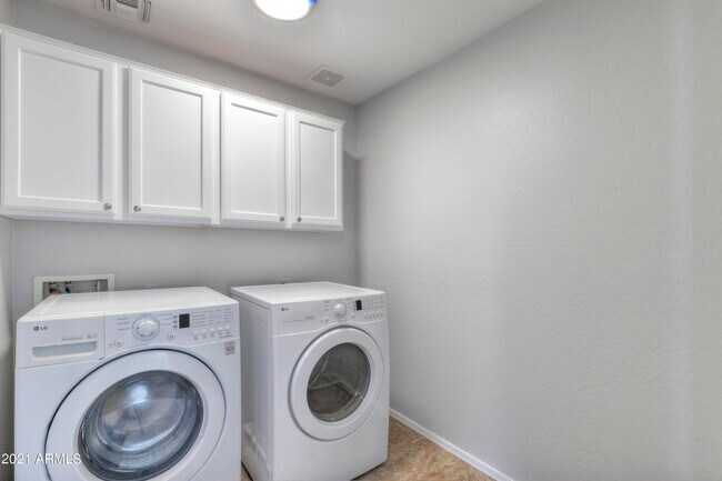 Building Photo - 14174 W Crocus Dr