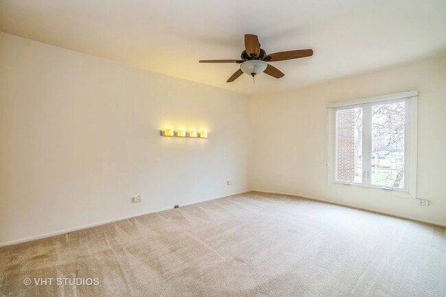 Building Photo - 1450 Sandpebble Dr