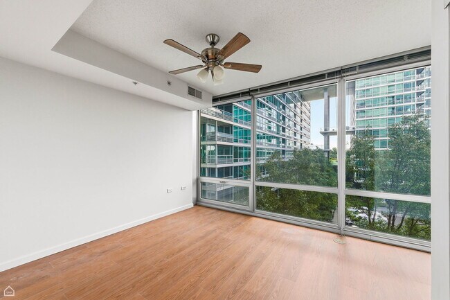 Building Photo - 9725 Woods Dr