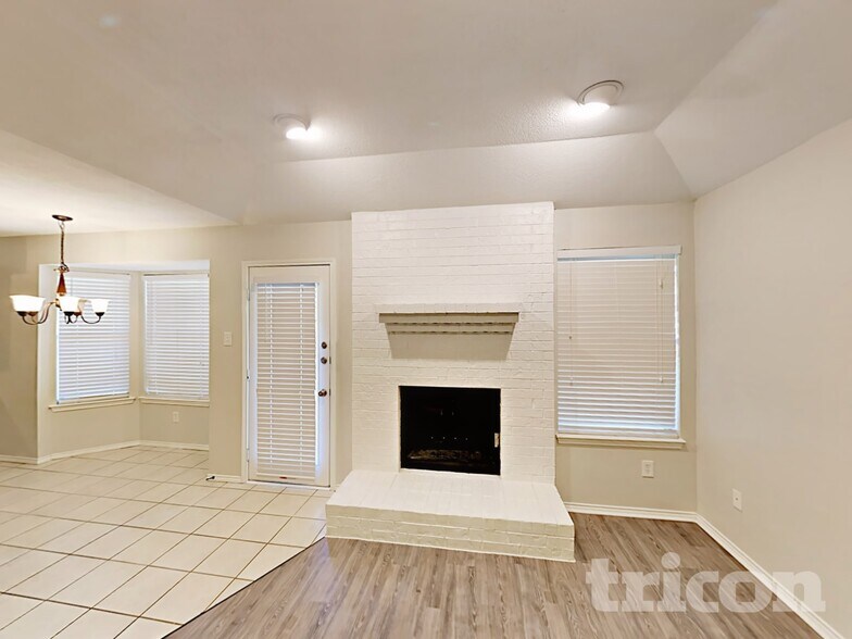 Building Photo - 5708 Woodsetter Ct