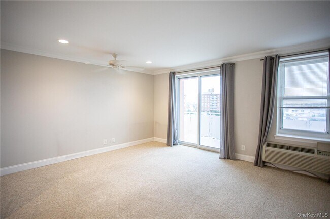 Building Photo - 2 Richmond Rd