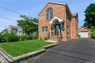 Building Photo - 39 Croydon Rd