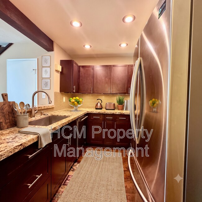 Building Photo - 25761 Le Parc